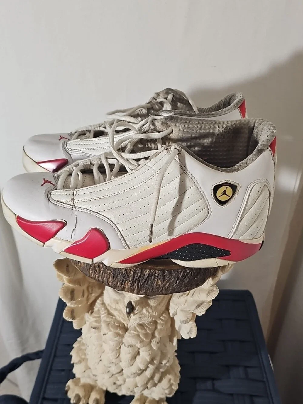 Jordan Men’s White and Red Mid-Top Basketball Sneakers